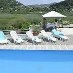 Family Friendly With A Swimming Pool Bacina, Neretva Delta - Usce Neretve - 15309 Lejlighed *