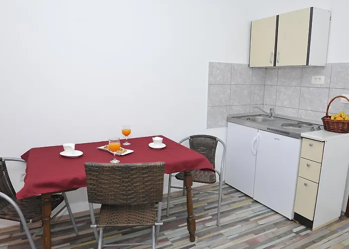 Appartement Family Friendly With A Swimming Pool Bacina, Neretva Delta - Usce Neretve - 15309 Ploce (Dubrovnik-Neretva)