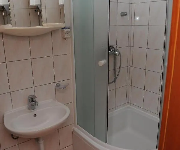 Appartement Family Friendly With A Swimming Pool Bacina, Neretva Delta - Usce Neretve - 15309 *